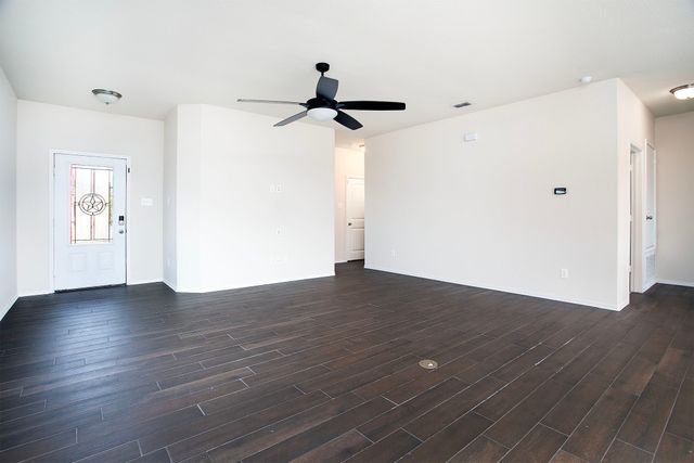 3105 Cassinia Pkwy, Heartland, TX 75126