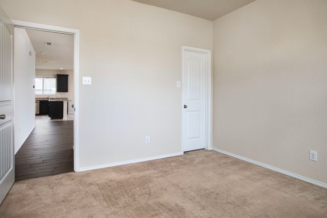 3105 Cassinia Pkwy, Heartland, TX 75126