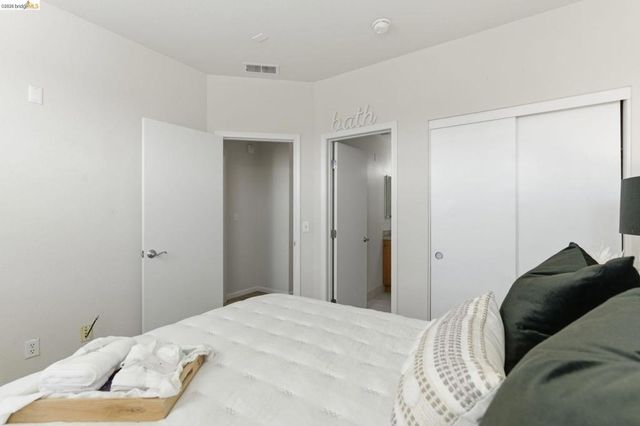 88 E 6Th St 313, Pittsburg, CA 94565