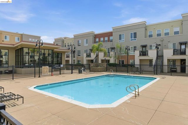 88 E 6Th St 313, Pittsburg, CA 94565