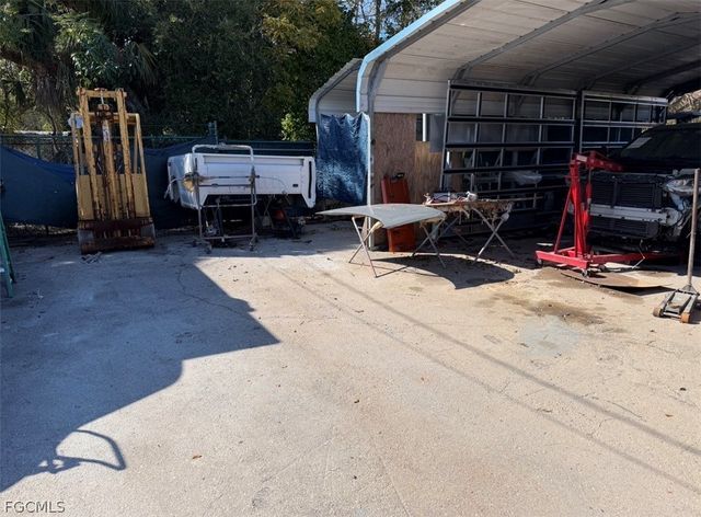 2242 Fowler ST, Fort Myers, FL 33901
