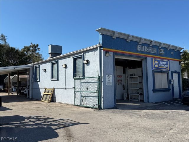 2242 Fowler ST, Fort Myers, FL 33901