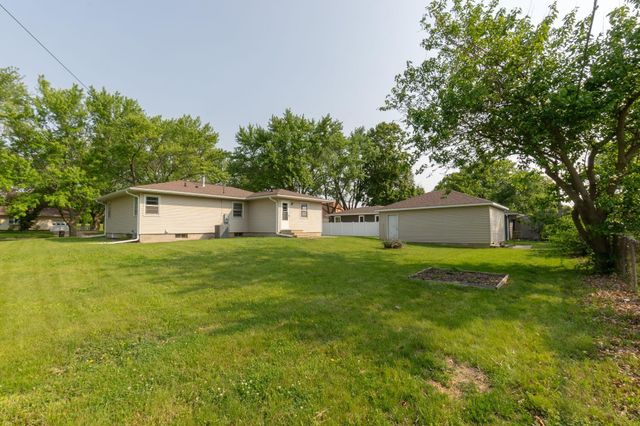 1410 Starbeck Circle, Cedar Falls, IA 50613