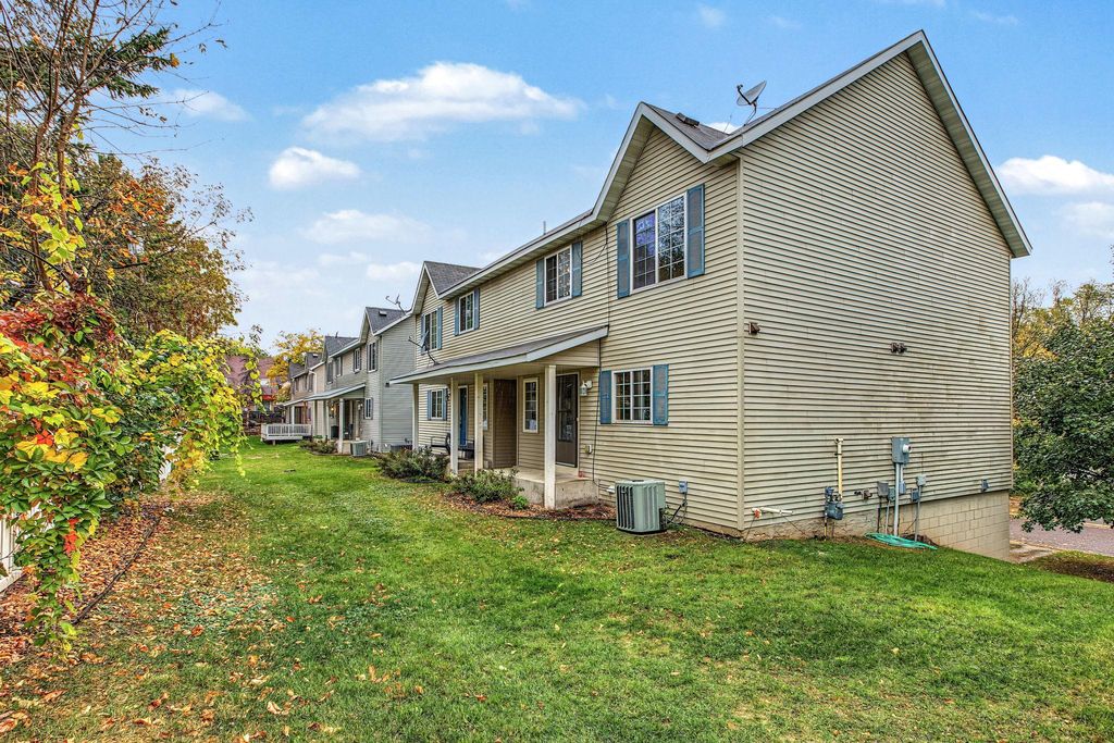 12 City View Lane, Saint Paul, MN 55107 — exterior