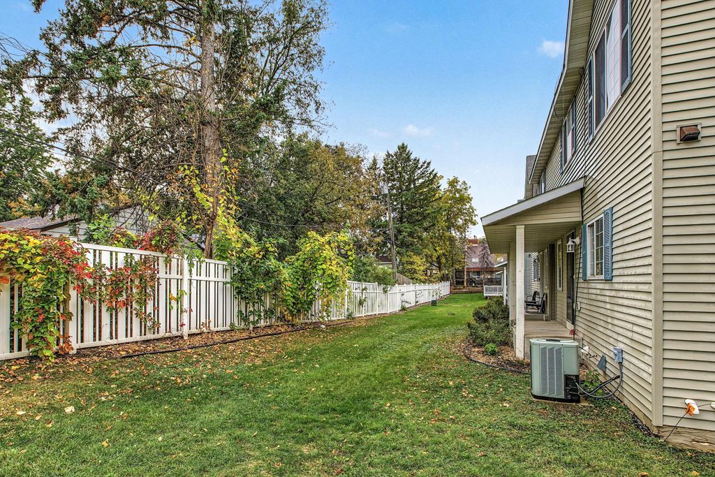 12 City View Lane, Saint Paul, MN 55107 — photo 2