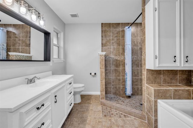 15437 Mcrae Lake, Conroe, TX 77303