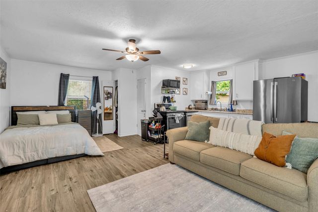 15437 Mcrae Lake, Conroe, TX 77303