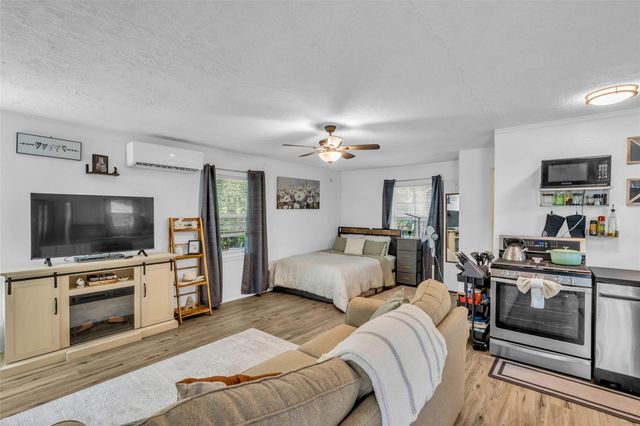 15437 Mcrae Lake, Conroe, TX 77303