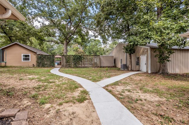 15437 Mcrae Lake, Conroe, TX 77303