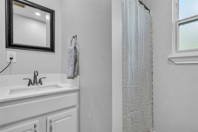 15437 Mcrae Lake, Conroe, TX 77303