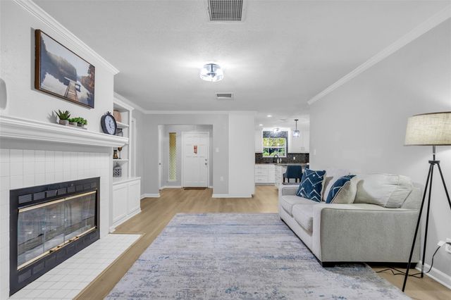 15437 Mcrae Lake, Conroe, TX 77303