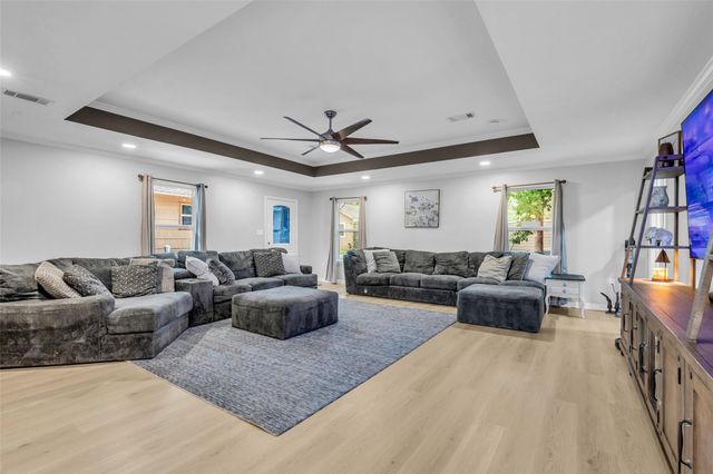 15437 Mcrae Lake, Conroe, TX 77303