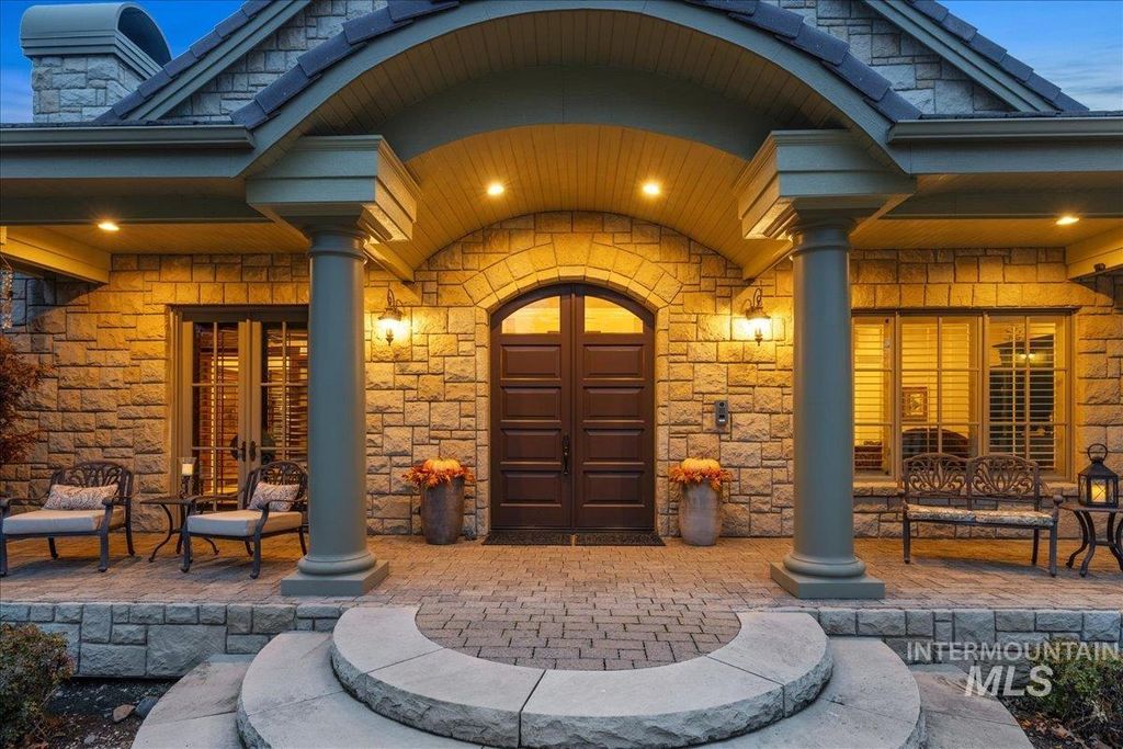 8177 N Stonebriar Lane, Meridian, ID 83646 photo 4