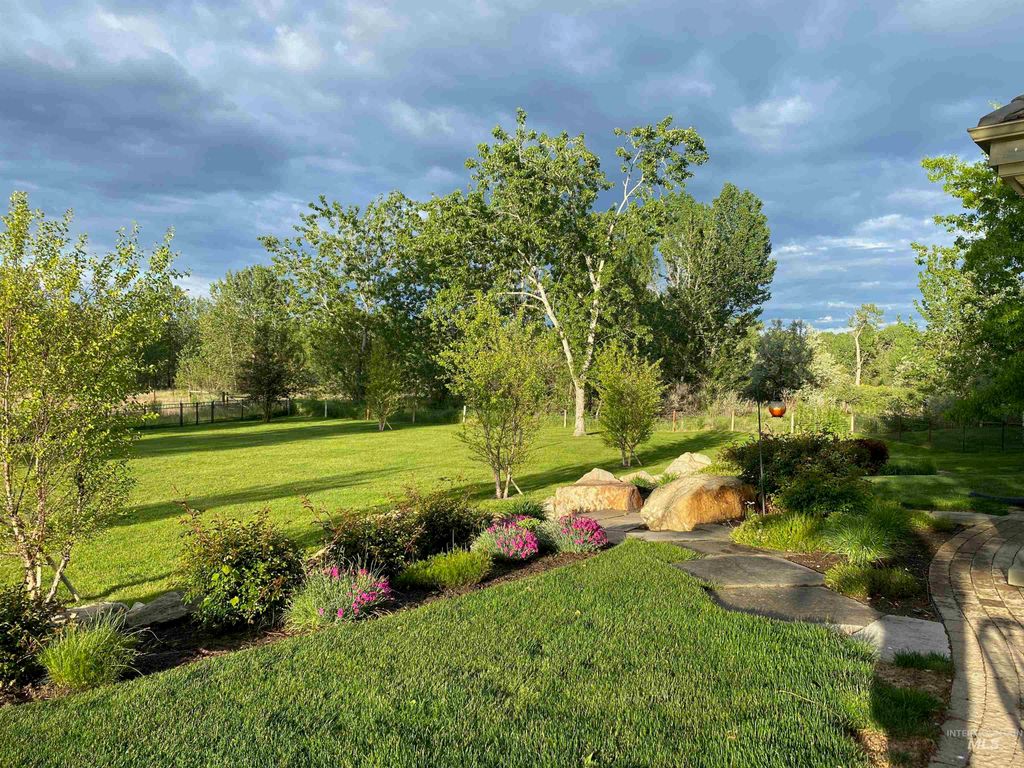 8177 N Stonebriar Lane, Meridian, ID 83646 photo 40