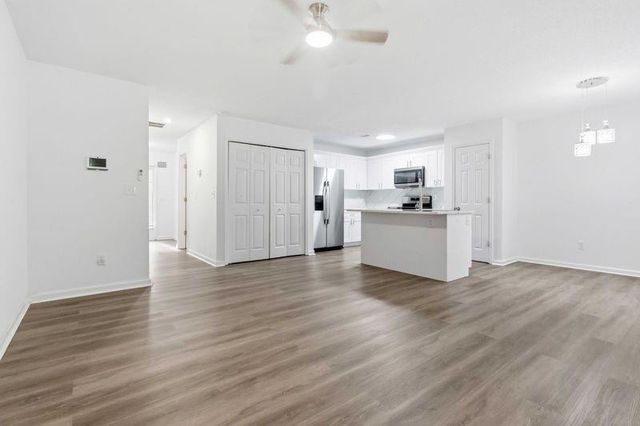420 Thistle Cove, Atlanta, GA 30349