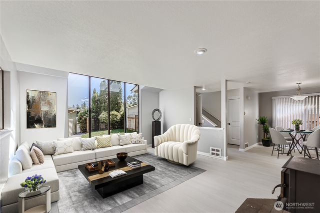 9213 1st Drive SE, Everett, WA 98208