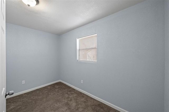 1515 S Home Avenue, Independence, MO 64052