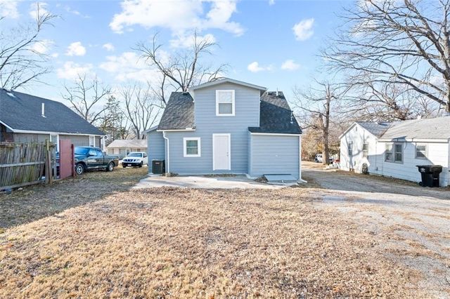 1515 S Home Avenue, Independence, MO 64052