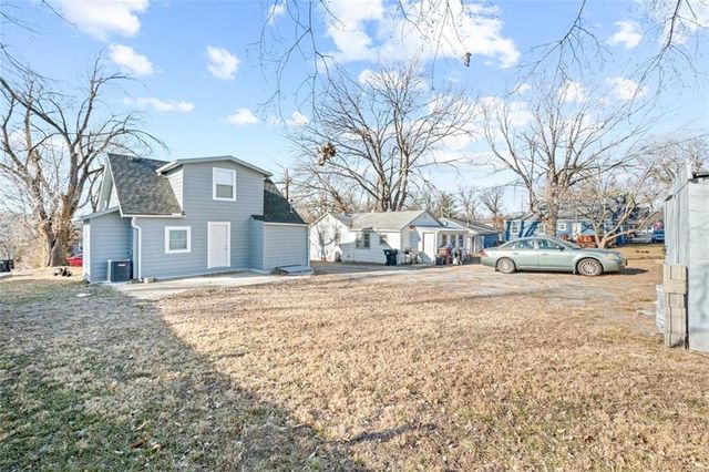 1515 S Home Avenue, Independence, MO 64052