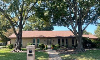 2626 Shoreline Drive, Sherman, TX 75092