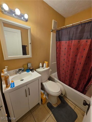 17817 Grovewood Avenue, Cleveland, OH 44119