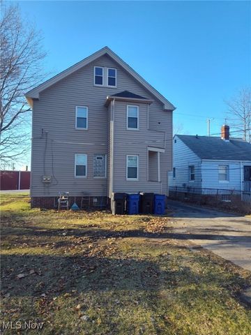 17817 Grovewood Avenue, Cleveland, OH 44119