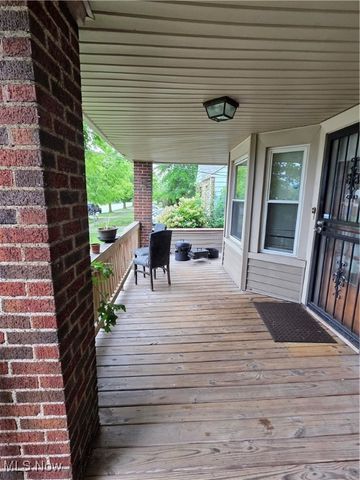 17817 Grovewood Avenue, Cleveland, OH 44119