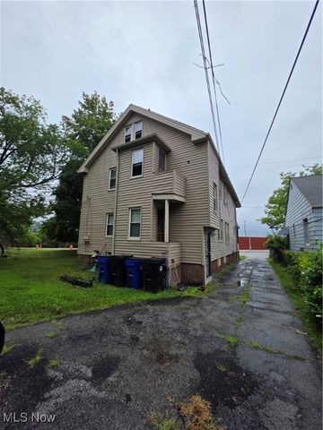 17817 Grovewood Avenue, Cleveland, OH 44119