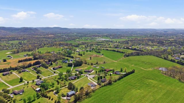 352 Springhurst Drive, Berea, KY 40403