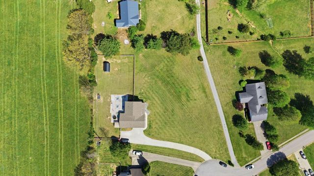 352 Springhurst Drive, Berea, KY 40403