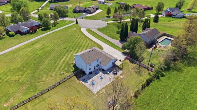 352 Springhurst Drive, Berea, KY 40403