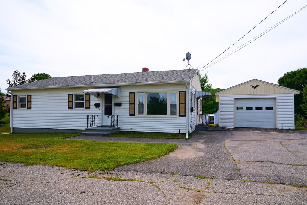 121 Dow Avenue, Lewiston, ME 04240 — exterior