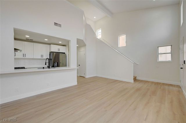 56 Belle Ridge Avenue, Las Vegas, NV 89123