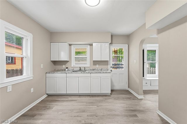 13405 Thornhurst, Garfield Heights, OH 44105