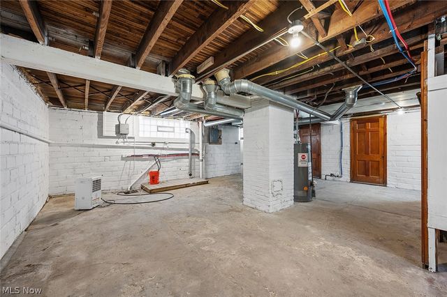 13405 Thornhurst, Garfield Heights, OH 44105