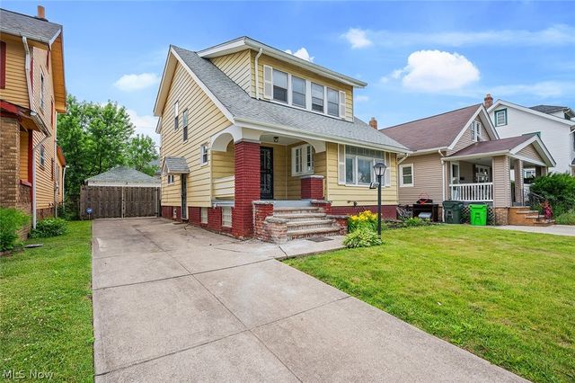 13405 Thornhurst, Garfield Heights, OH 44105