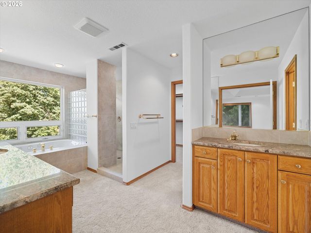 9325 Nw OLD SKYLINE Blvd, Portland, OR 97231