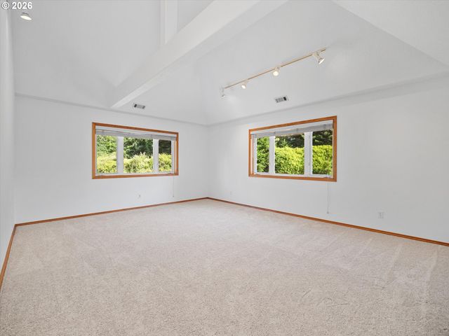 9325 Nw OLD SKYLINE Blvd, Portland, OR 97231