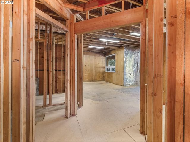 9325 Nw OLD SKYLINE Blvd, Portland, OR 97231