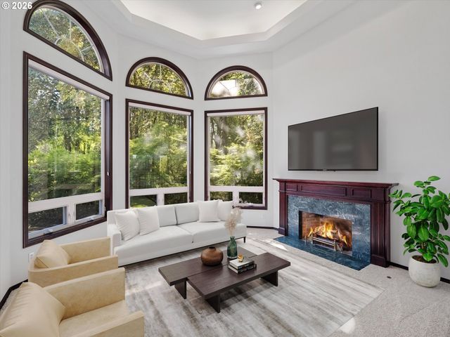 9325 Nw OLD SKYLINE Blvd, Portland, OR 97231