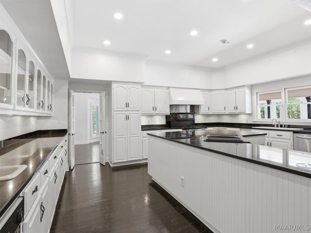 8213 Wynlakes Boulevard, Montgomery, AL 36117