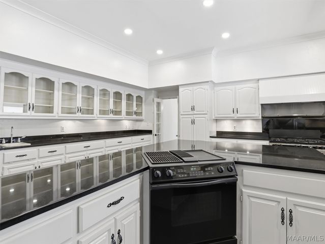 8213 Wynlakes Boulevard, Montgomery, AL 36117