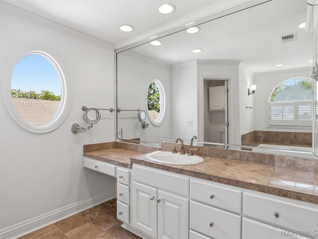 8213 Wynlakes Boulevard, Montgomery, AL 36117