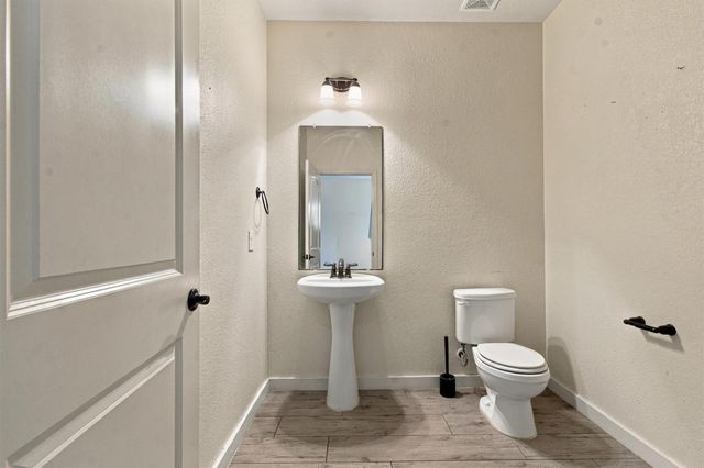 1524 Treeta TRL, Kyle, TX 78640