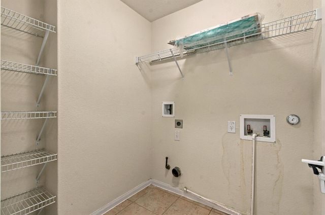 1524 Treeta TRL, Kyle, TX 78640