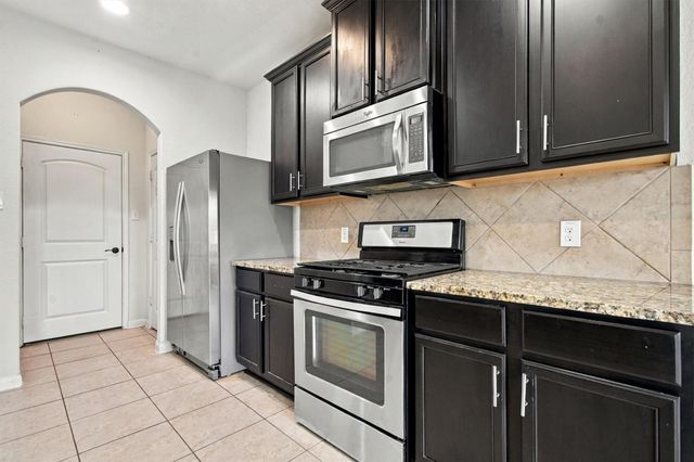 1524 Treeta TRL, Kyle, TX 78640