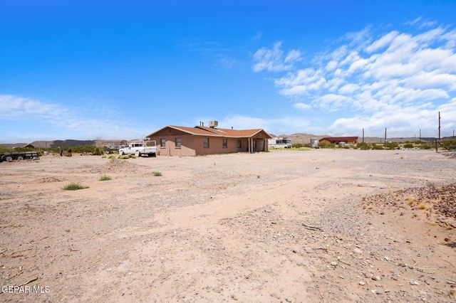 17521 ZONOBIA Avenue, El Paso, TX 79938