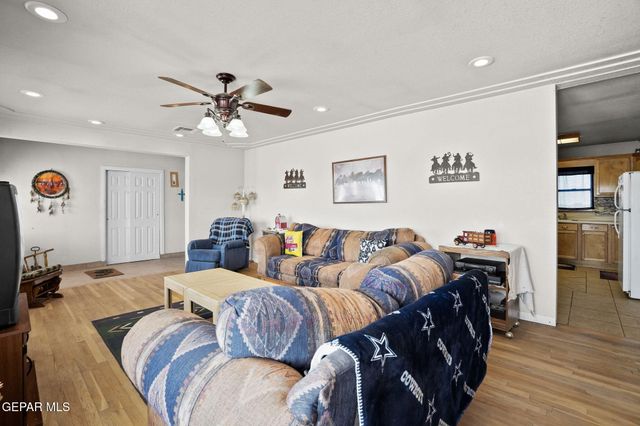 17521 ZONOBIA Avenue, El Paso, TX 79938