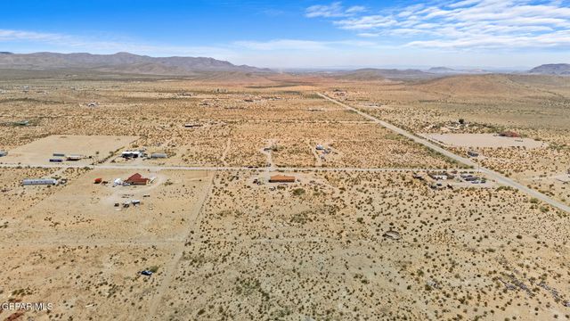 17521 ZONOBIA Avenue, El Paso, TX 79938