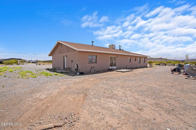 17521 ZONOBIA Avenue, El Paso, TX 79938